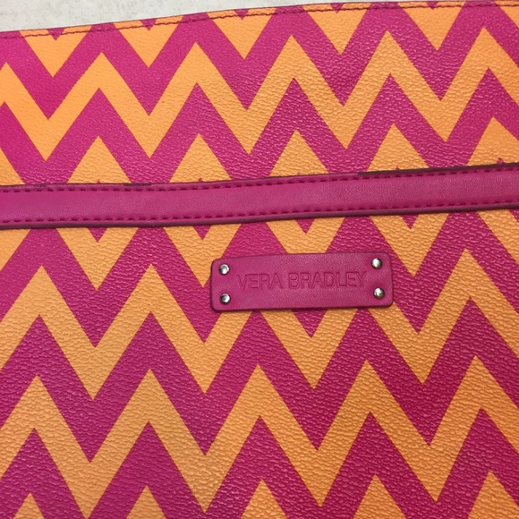 Vera Bradley Purse Ziggy Zags Pink Orange Chevron - Picture 3 of 6